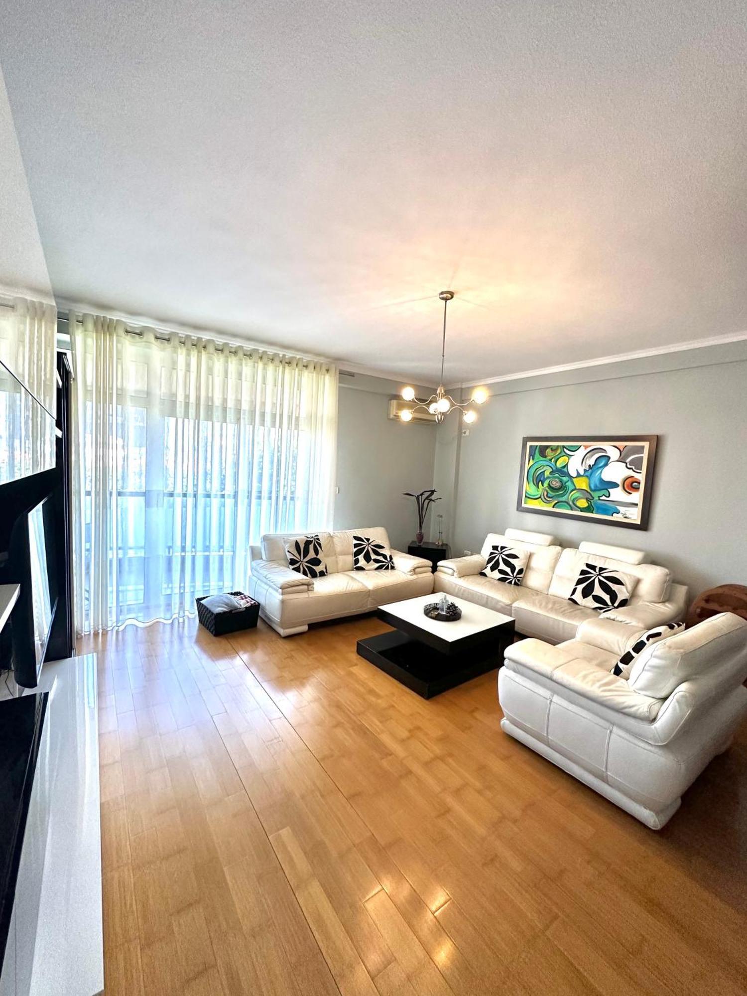 Central Inn Home Tirana Exteriör bild